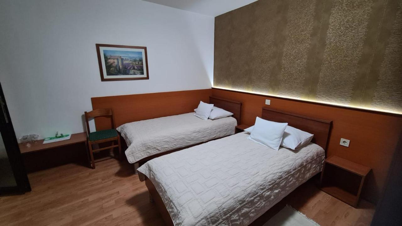 Sobe/Rooms Riva Zara Esterno foto