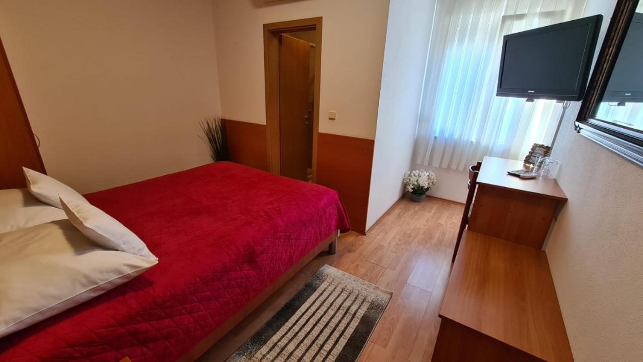 Sobe/Rooms Riva Zara Esterno foto