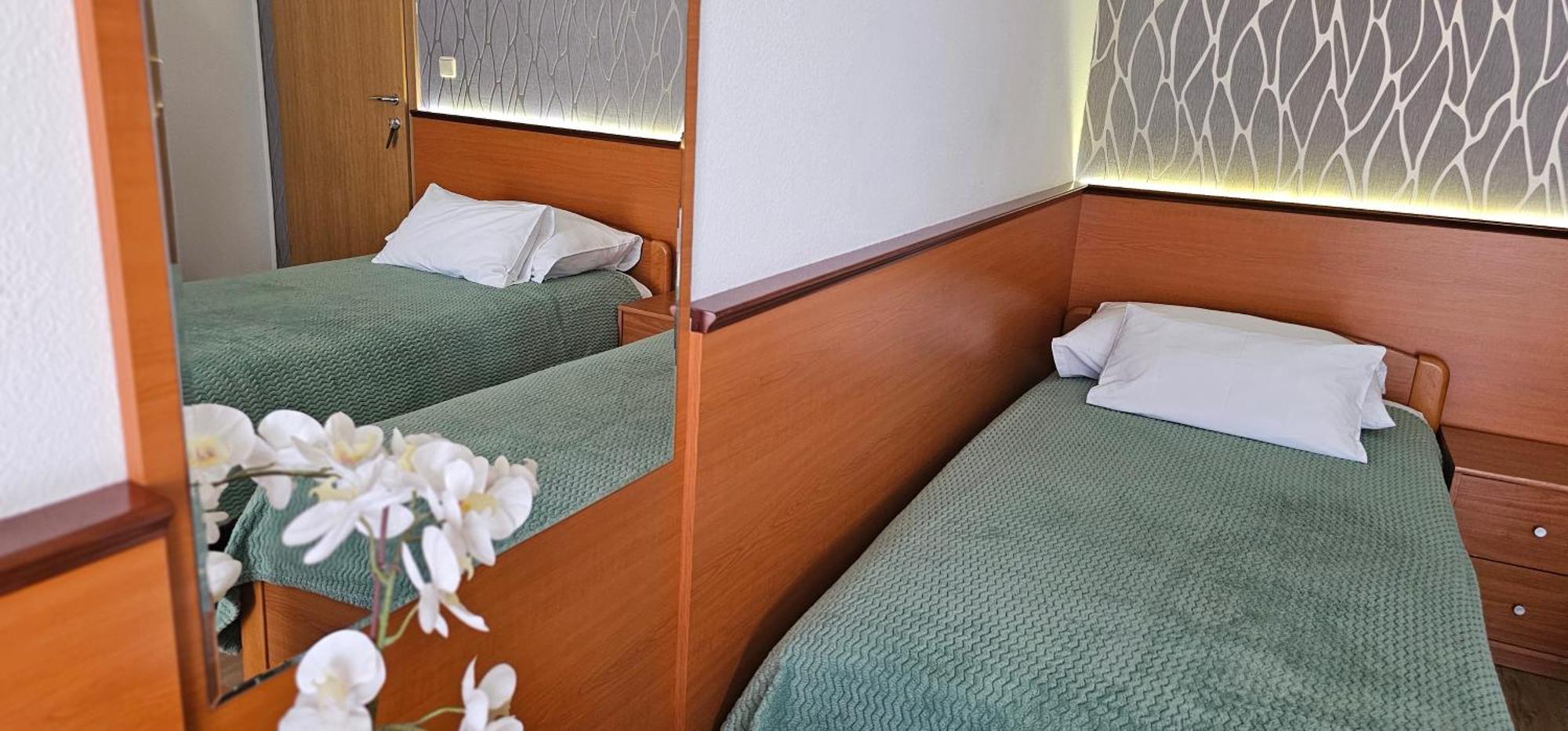 Sobe/Rooms Riva Zara Esterno foto