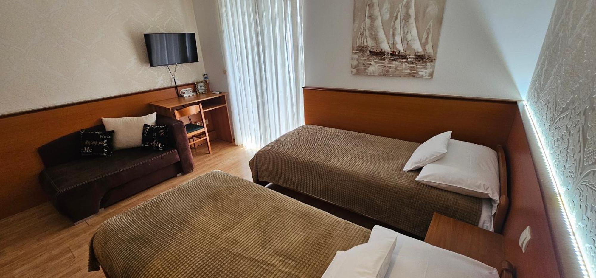 Sobe/Rooms Riva Zara Esterno foto