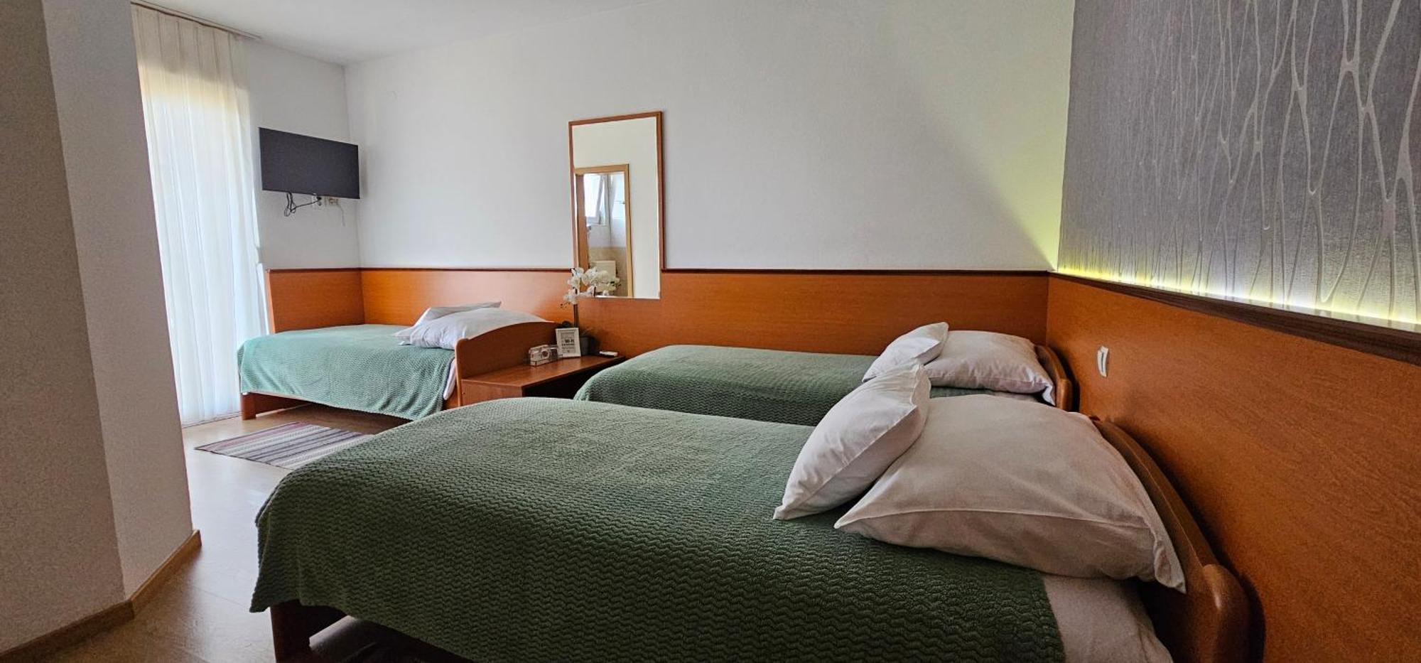 Sobe/Rooms Riva Zara Esterno foto